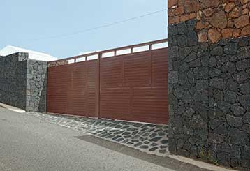 Five Signs Your Automatic Gate Needs Repair | University Park TX