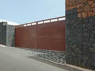 5 Signs Your Automatic Gate Needs Repair | Gate Repair University Park TX